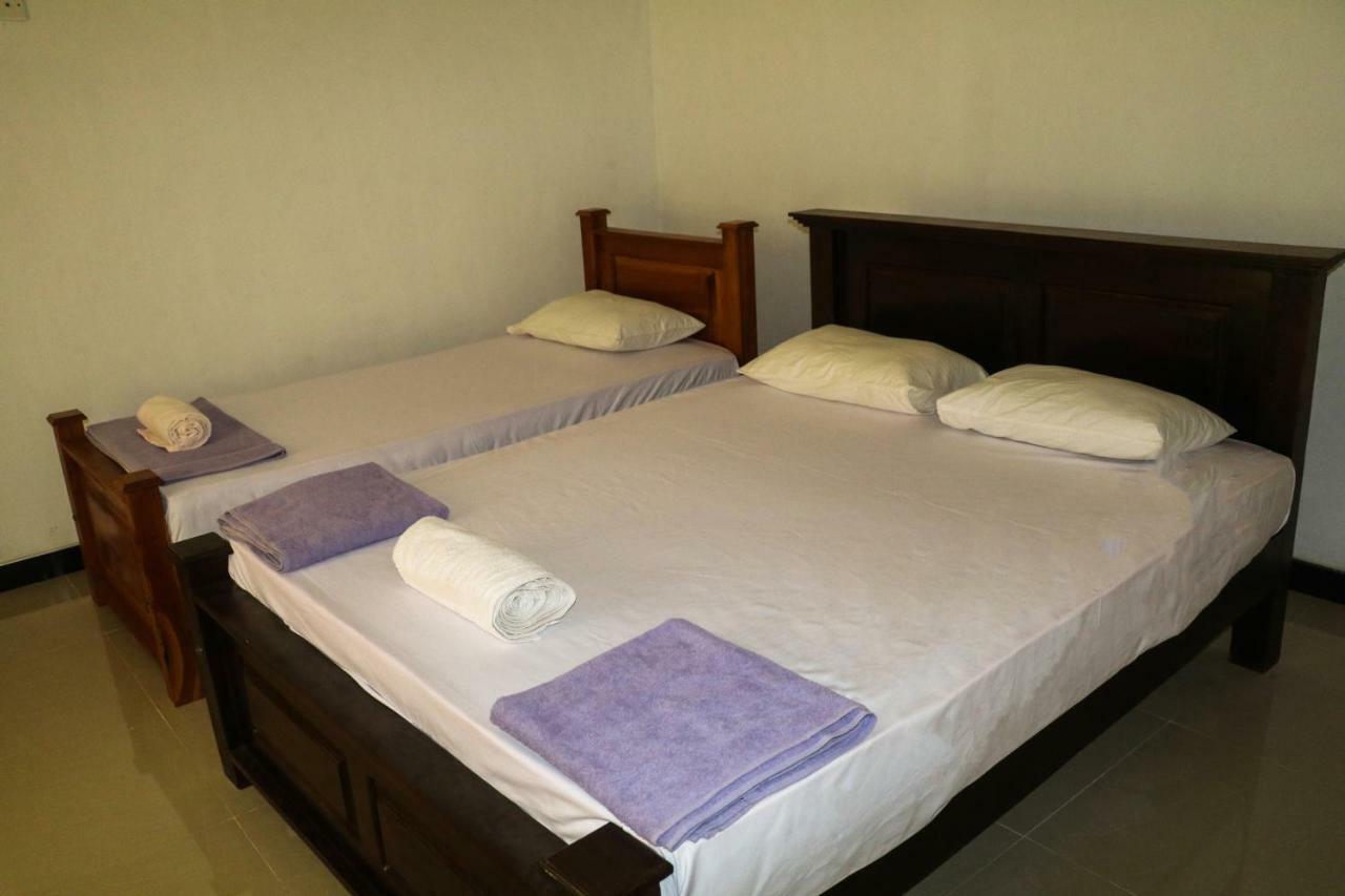 דמבולה Deshani Holiday Inn מראה חיצוני תמונה