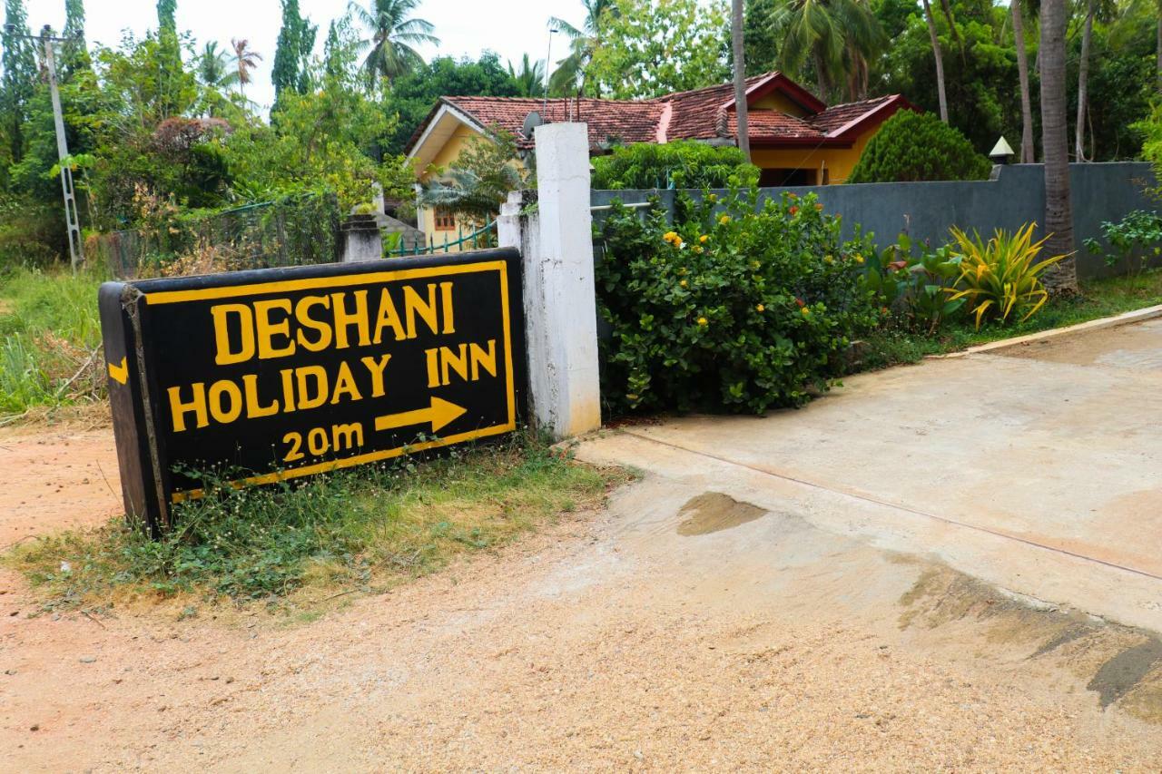 דמבולה Deshani Holiday Inn מראה חיצוני תמונה